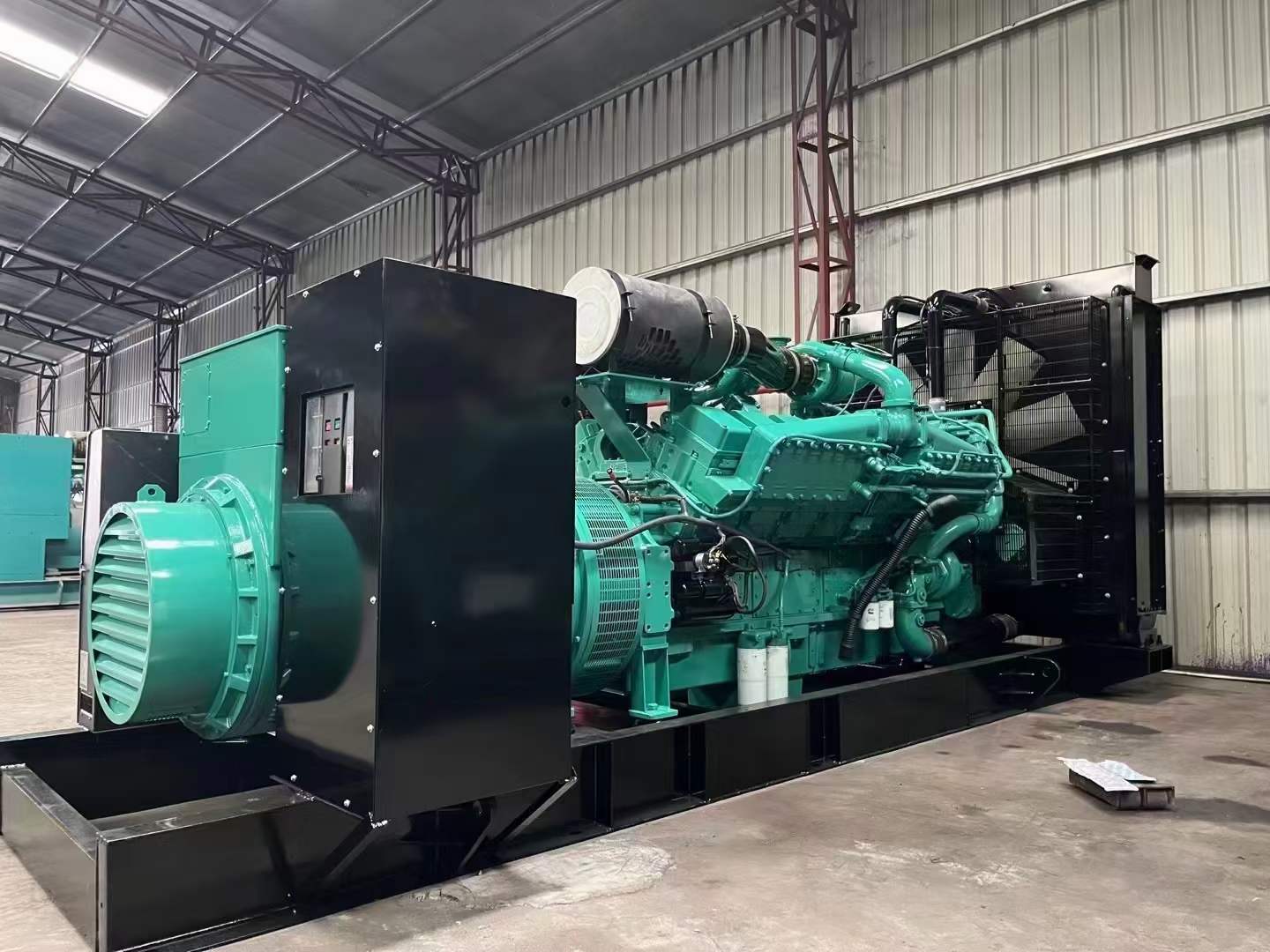 长垣如何降低 800kW 柴油发电机输出电流的波动？